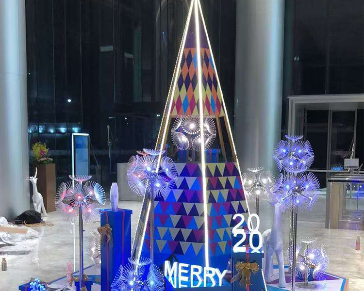 美陈道具及发光立体字应用