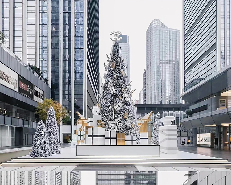 美陈道具及发光立体字应用